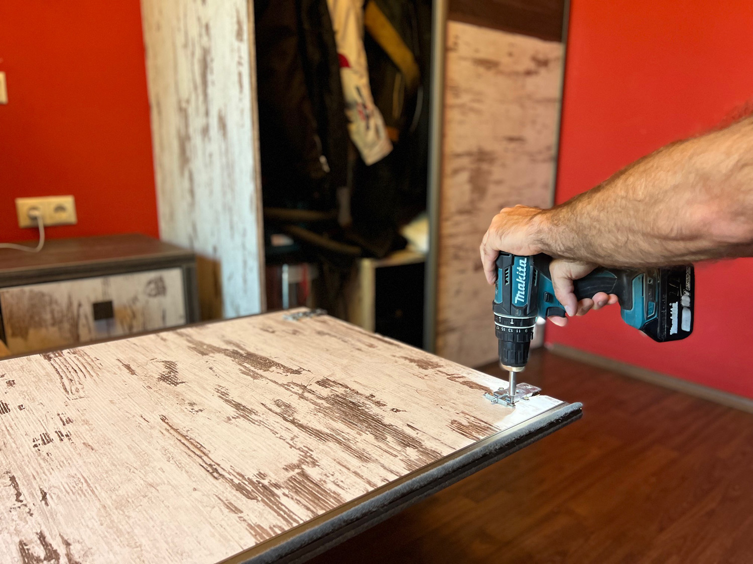 Tolóajtó Javítás